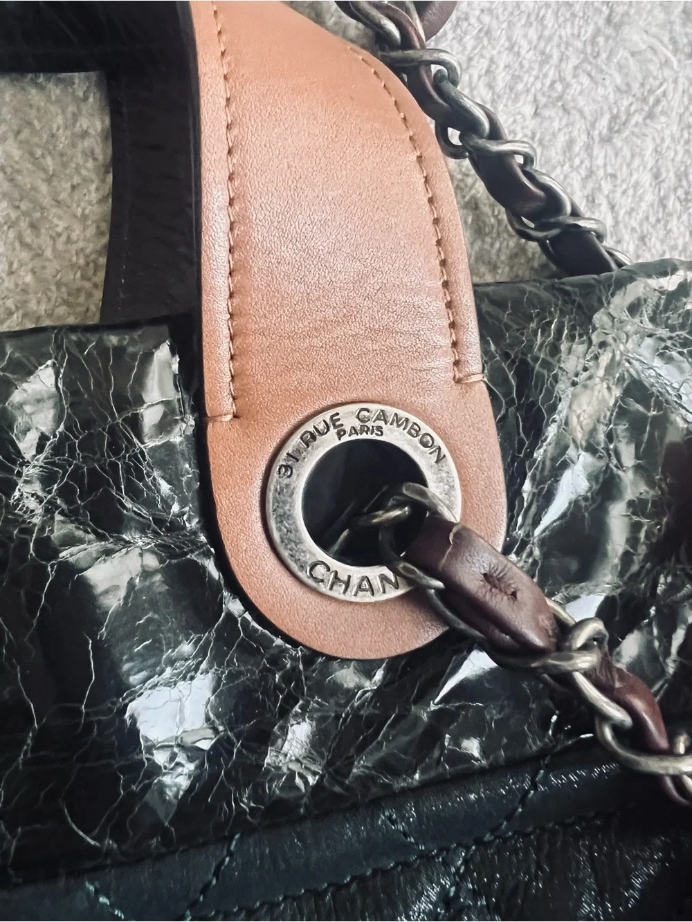 CHANEL vintage matelassé